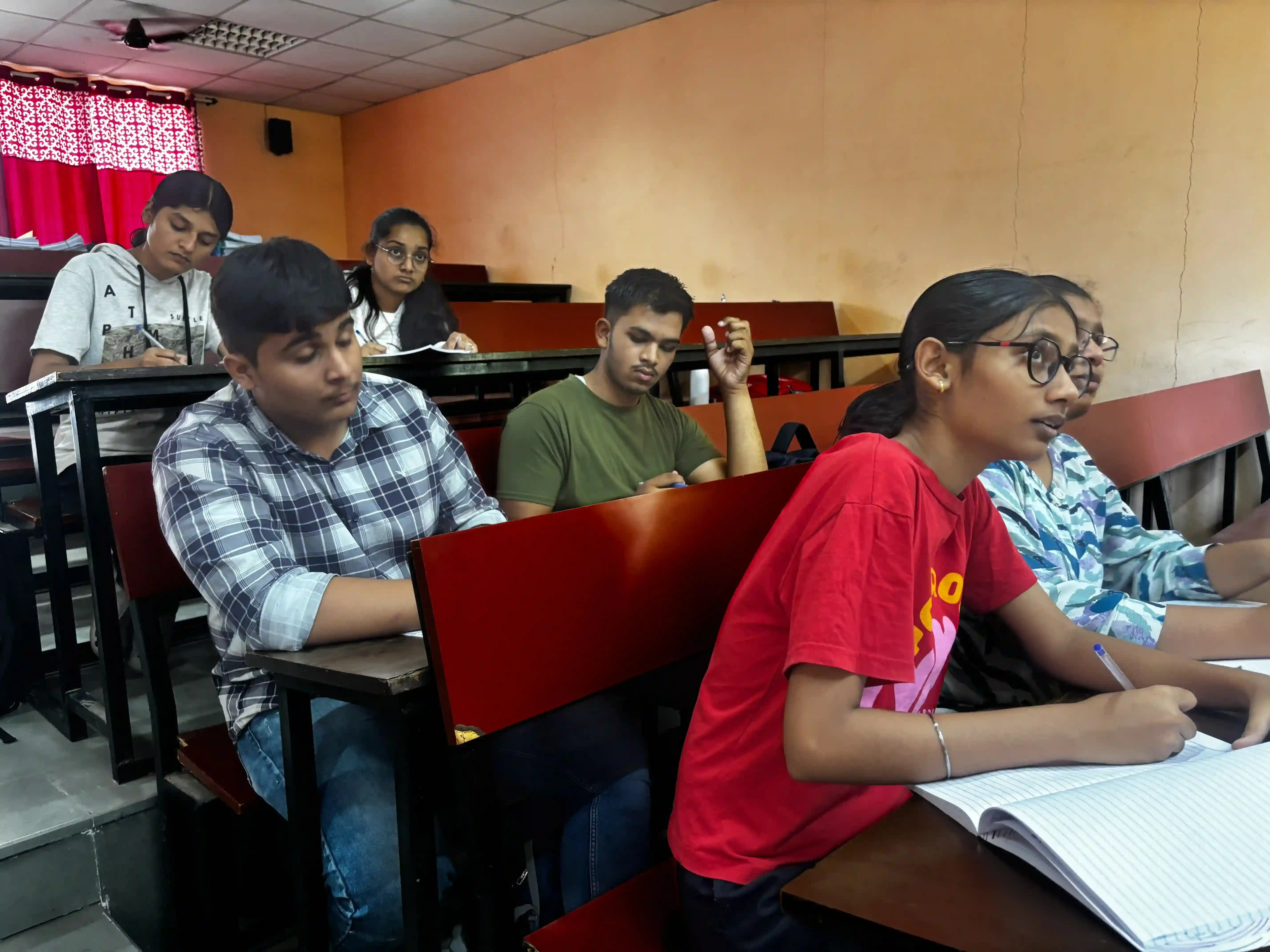 JEE / MH-CET Engineering Batch students